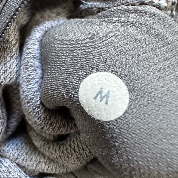 Mens Lululemon Zip up Hoodie Vest Size Medium Grey - Picture 5 of 13